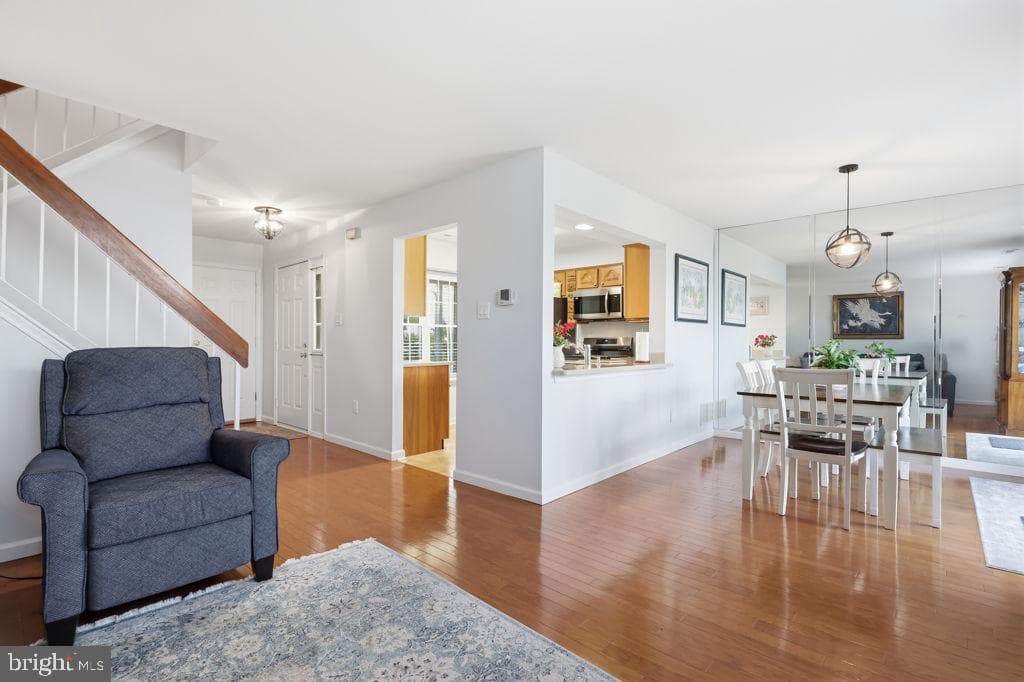 254 Sequoia Drive photo 12