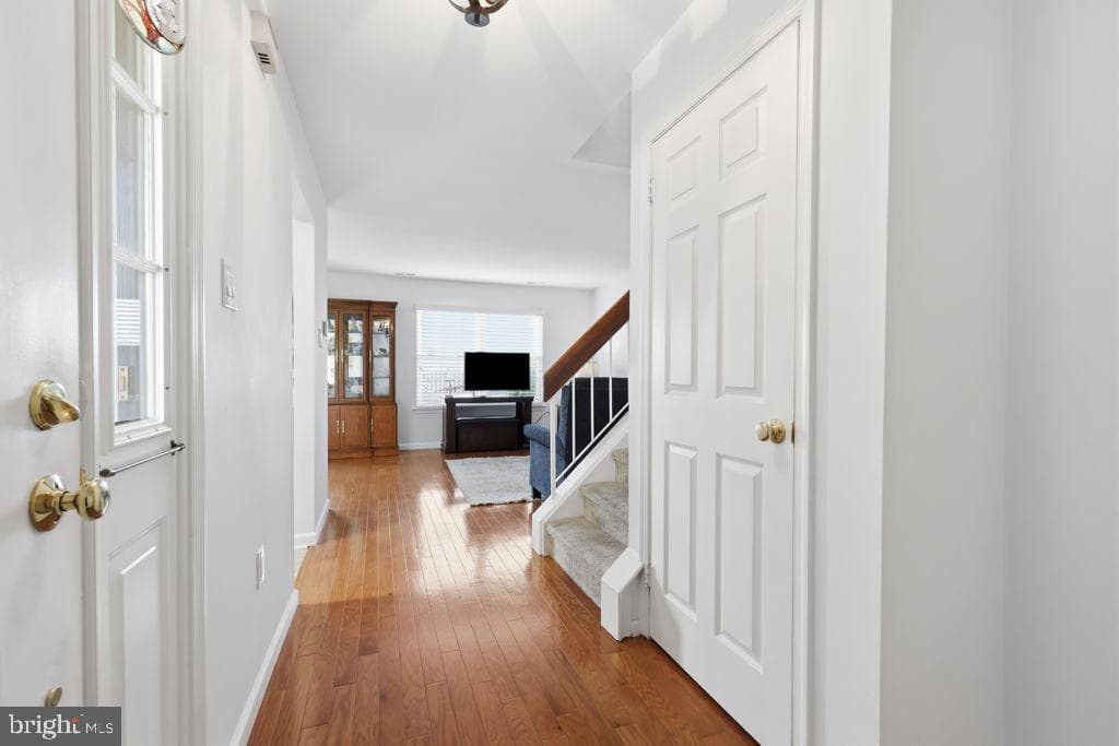 254 Sequoia Drive photo 4
