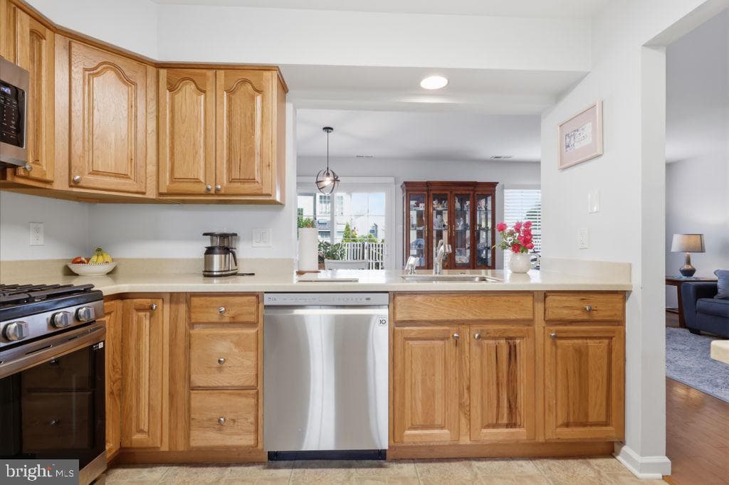 254 Sequoia Drive photo 6