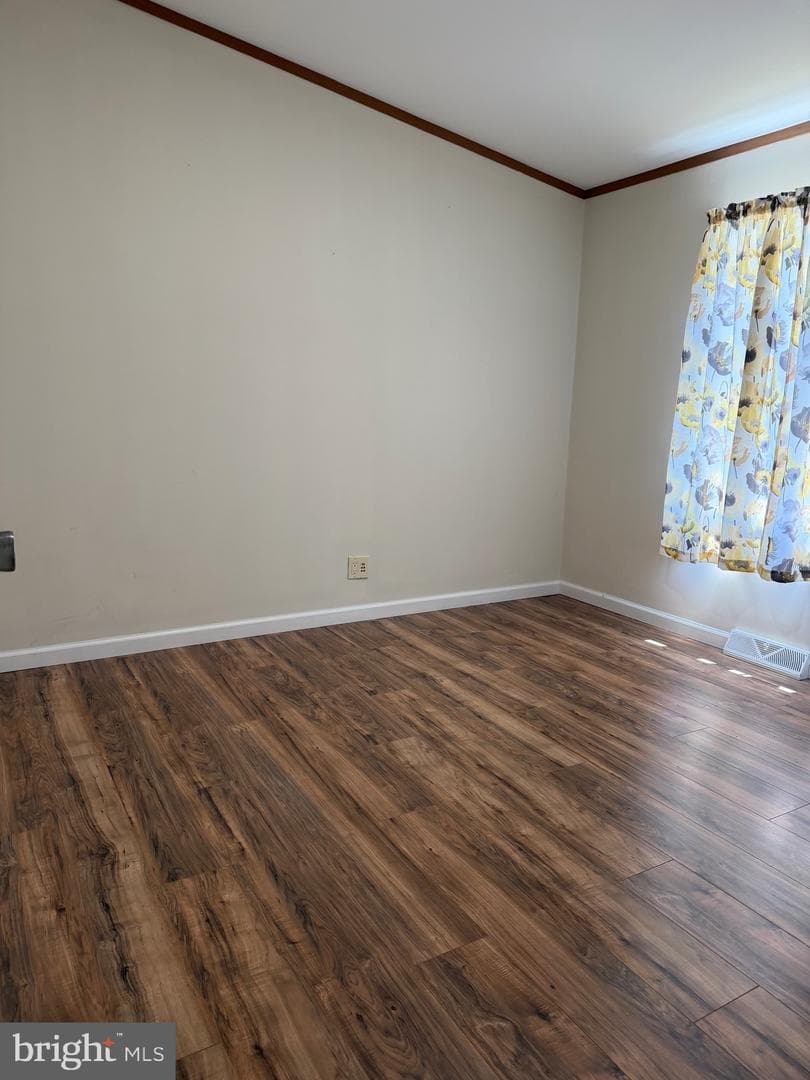 3421 Rose Avenue photo 10