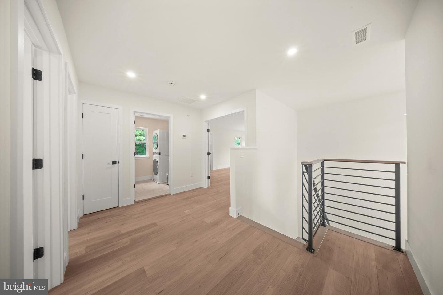2947 Bridge Street photo 24