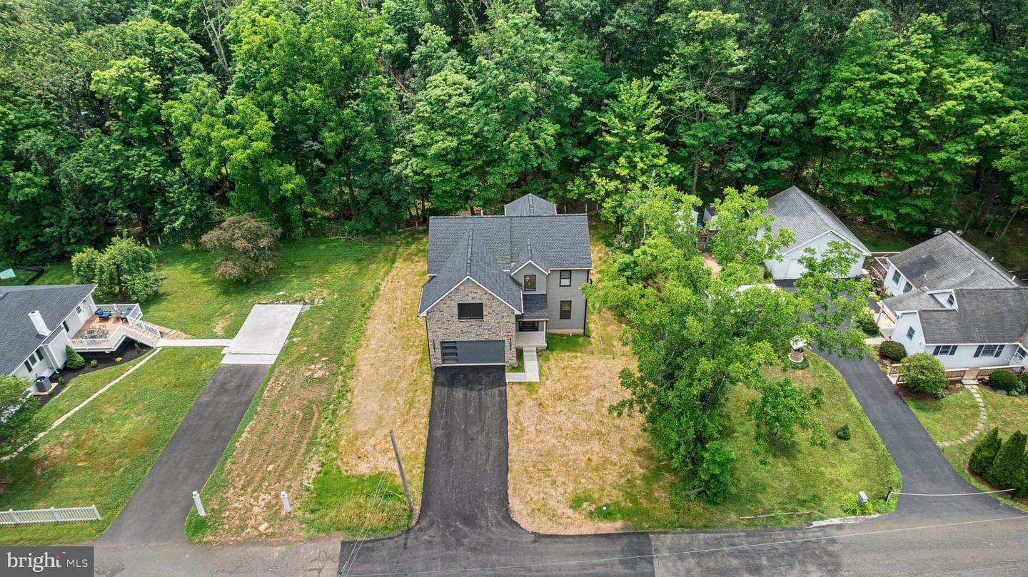 2947 Bridge Street photo 47