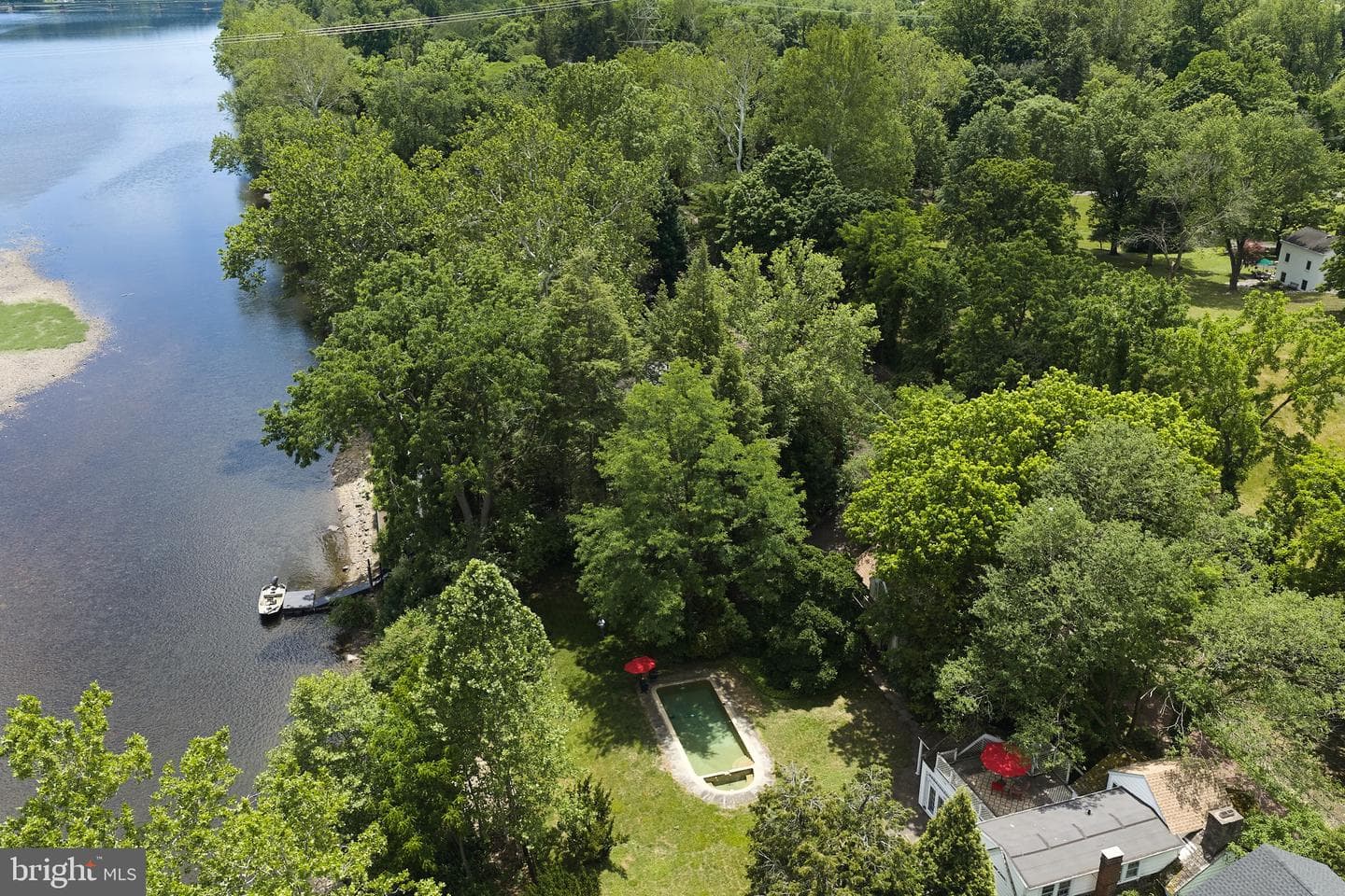 2462 N River Road photo 6