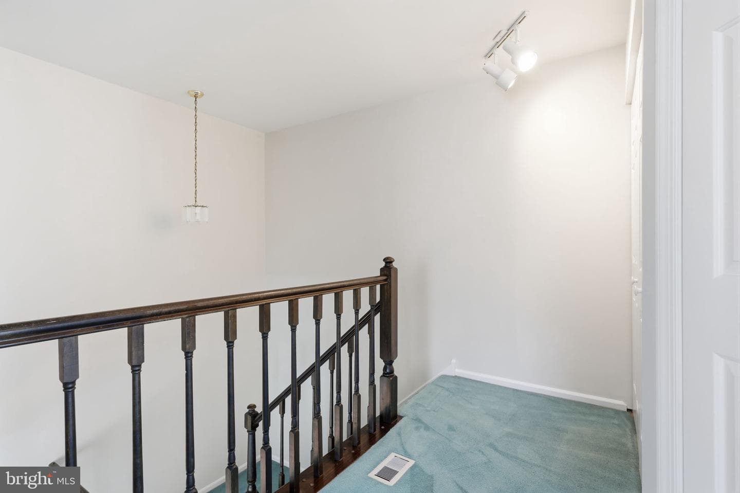 31 Banbury Court photo 18