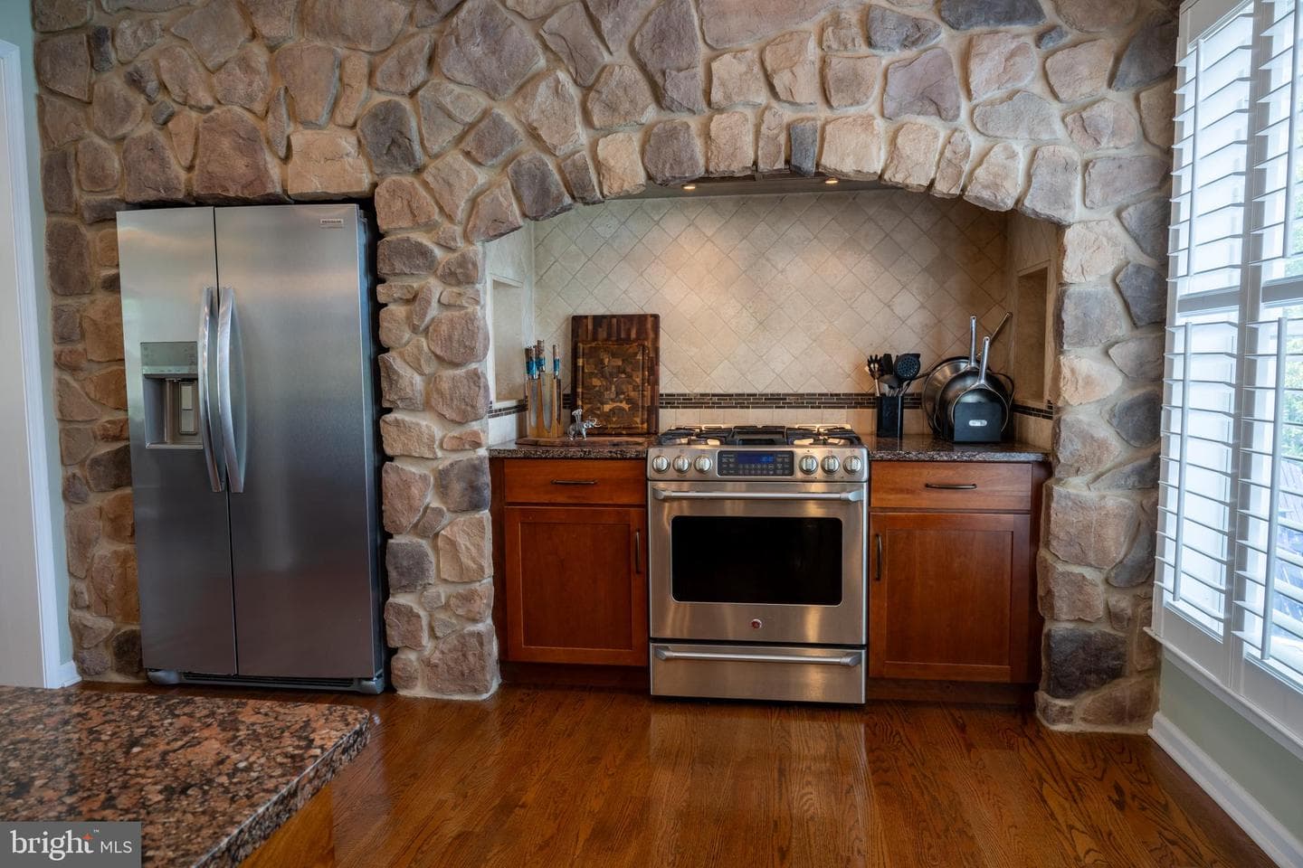 4502 Scenic View Circle photo 18