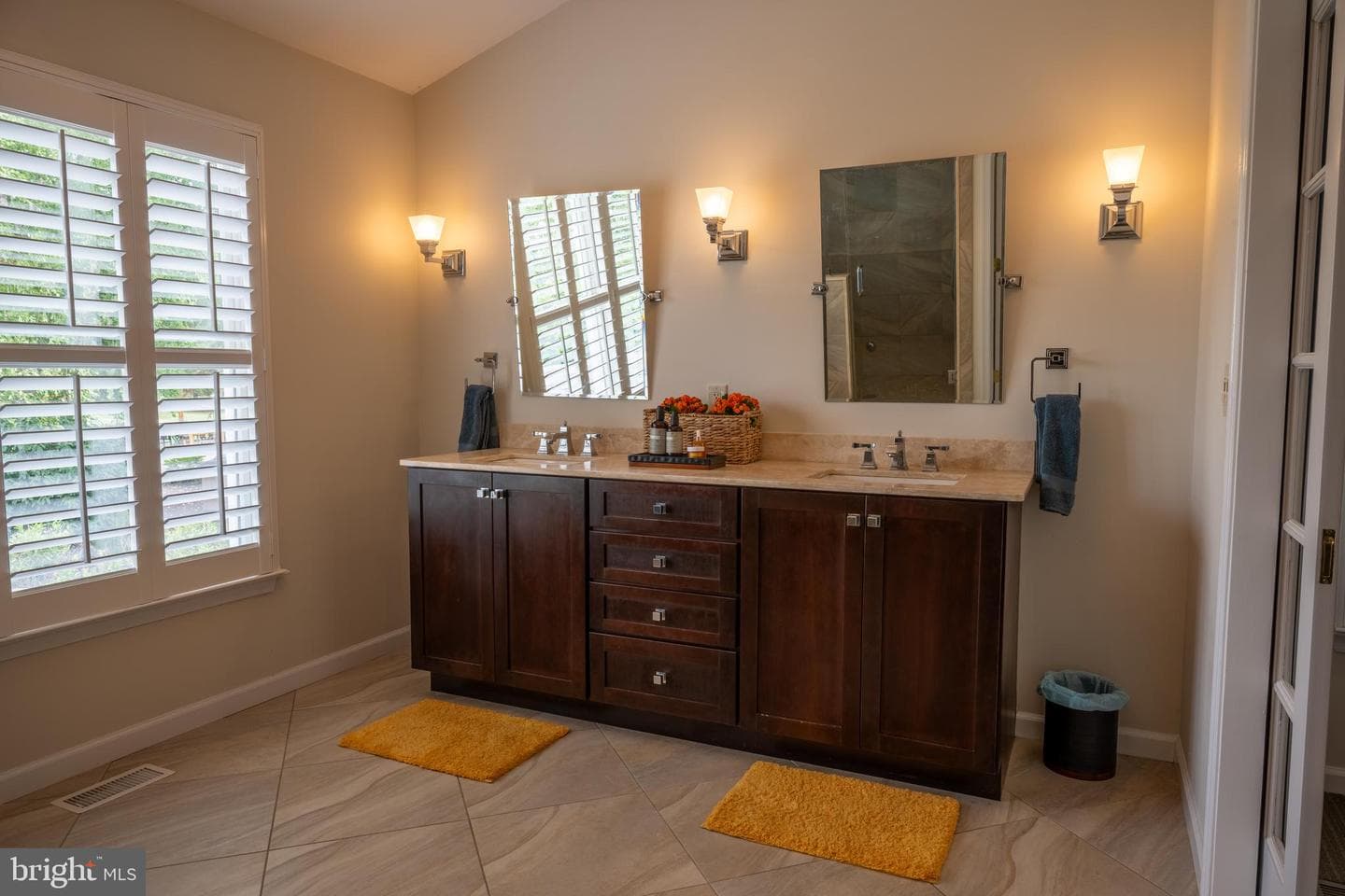 4502 Scenic View Circle photo 29