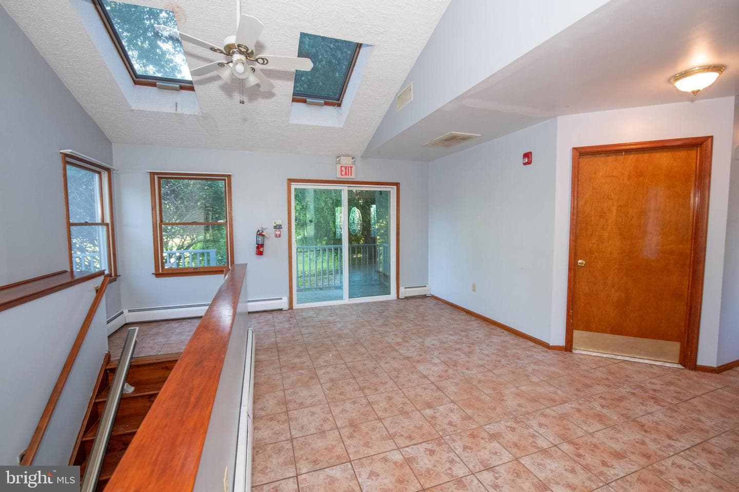 519 Parkvale Avenue photo 28