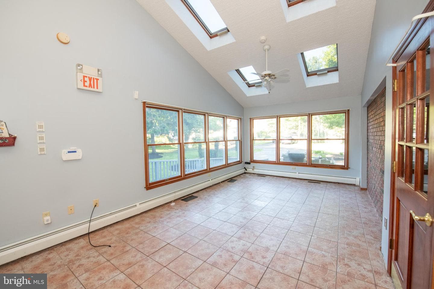 519 Parkvale Avenue photo 30