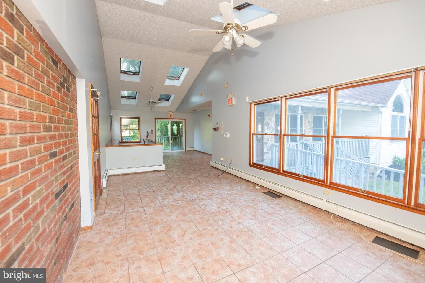 519 Parkvale Avenue photo 31