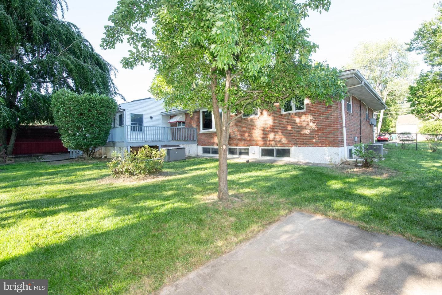 519 Parkvale Avenue photo 5