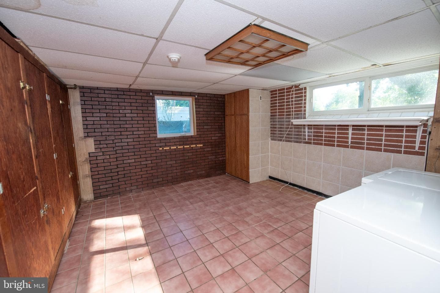 519 Parkvale Avenue photo 64