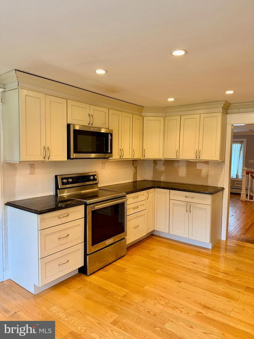 31 Rembrandt Lane photo 13
