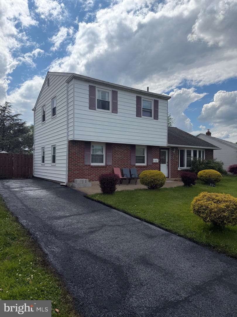 3724 Devonshire Place photo 3