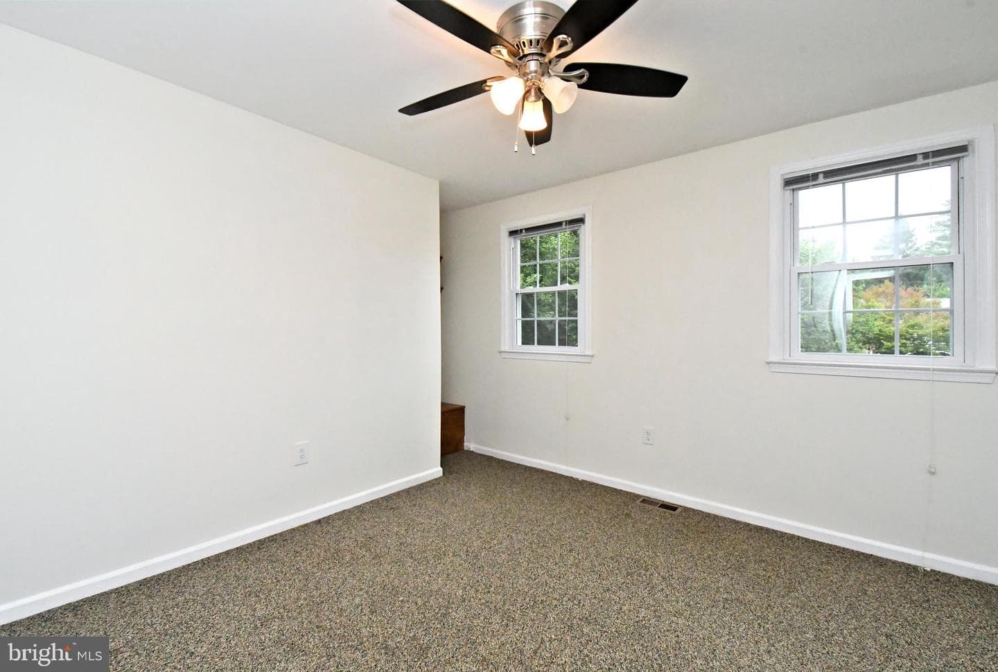 817 Stark Circle photo 36