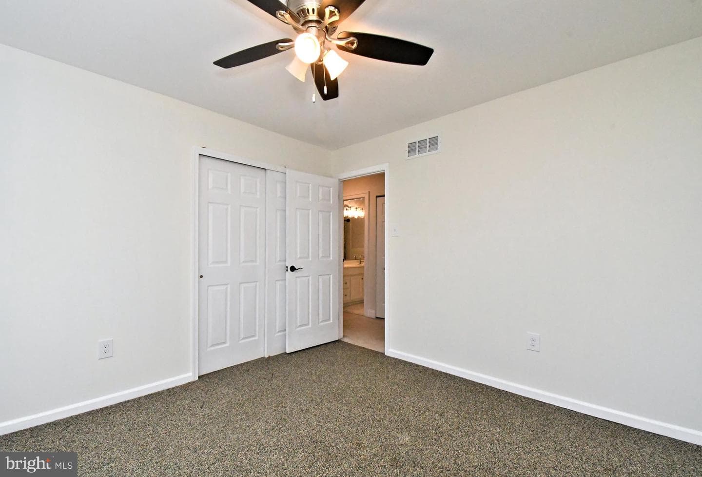 817 Stark Circle photo 37