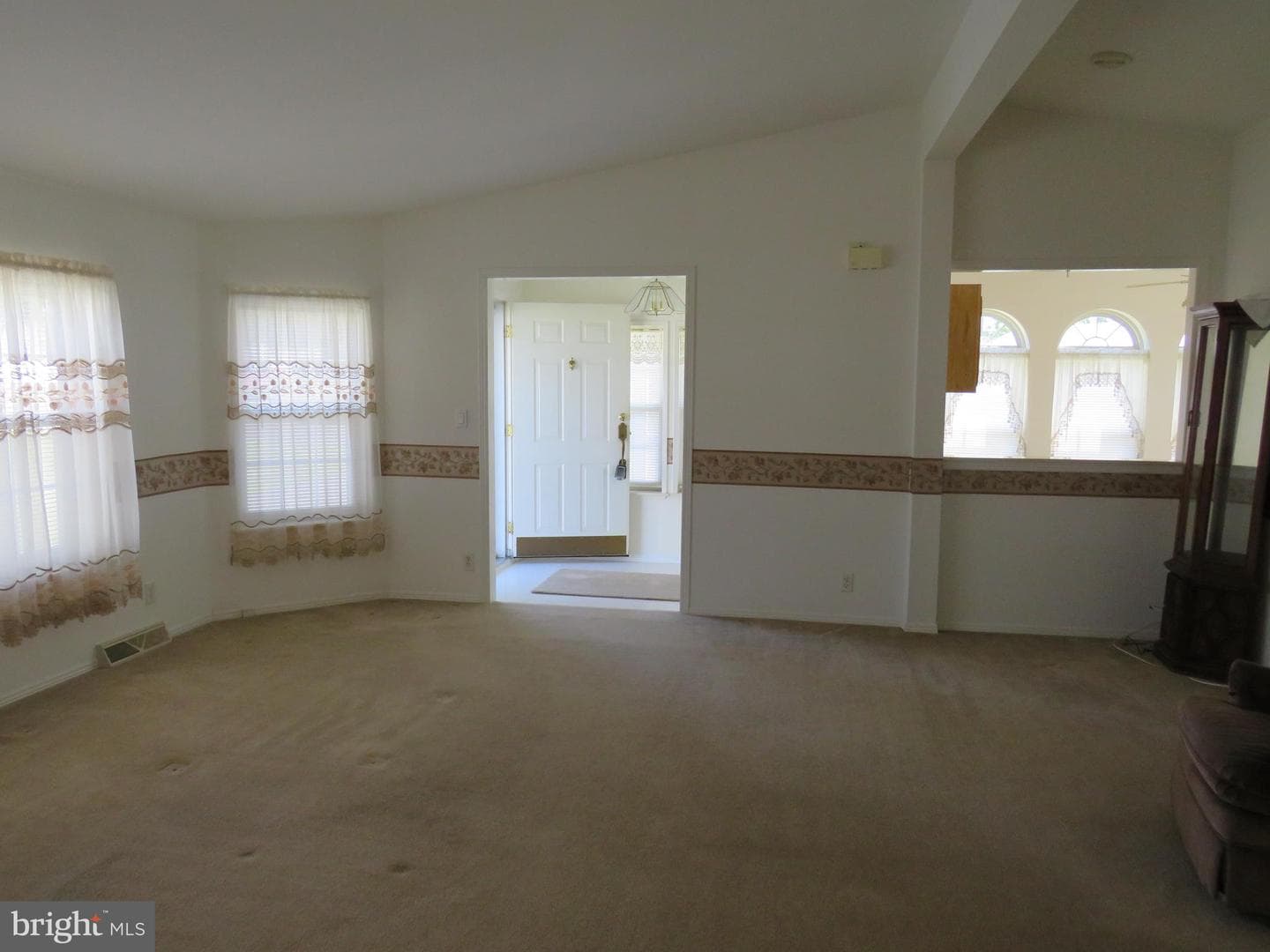 342 Spring Meadow Circle photo 9