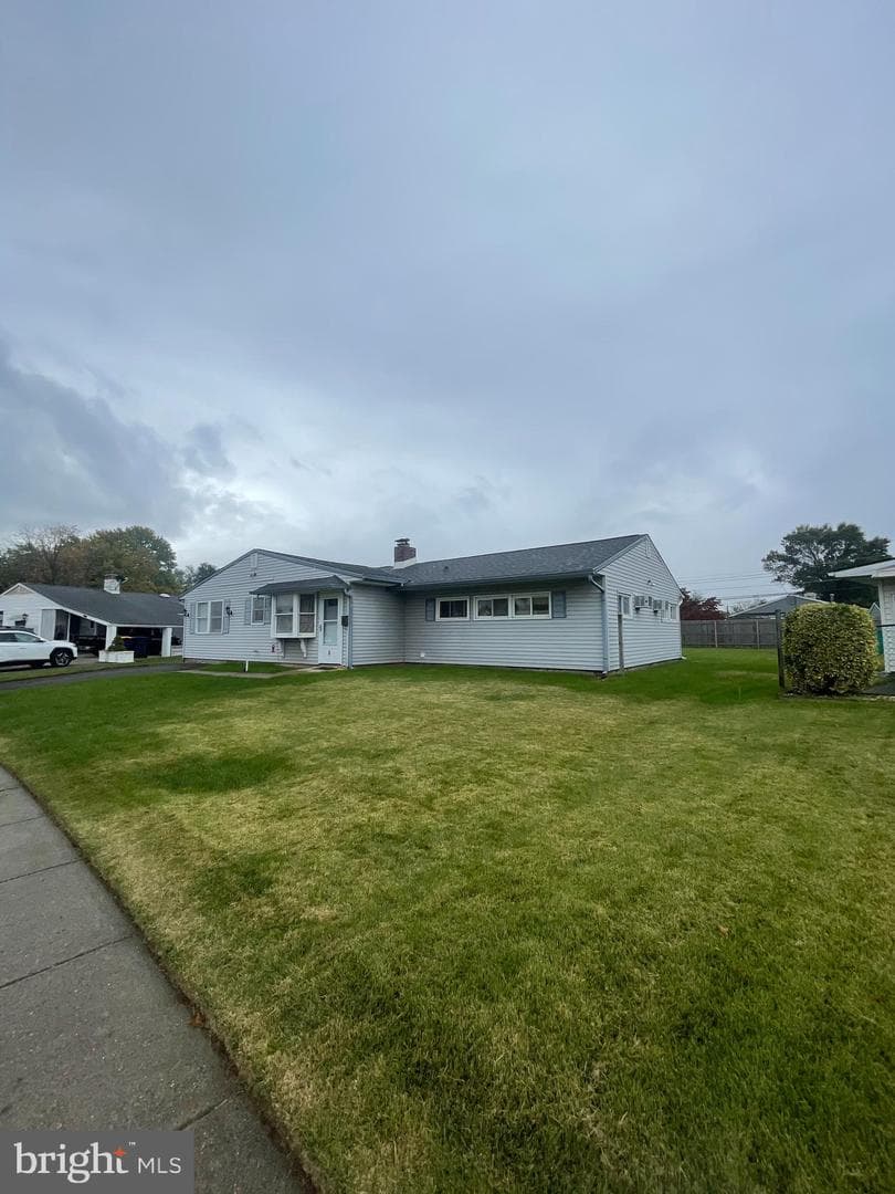 3 Lilac Lane, Levittown