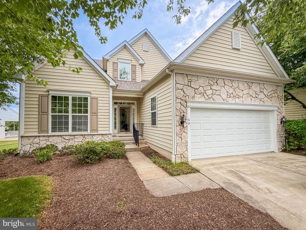40 Betts Drive, Washington Crossing