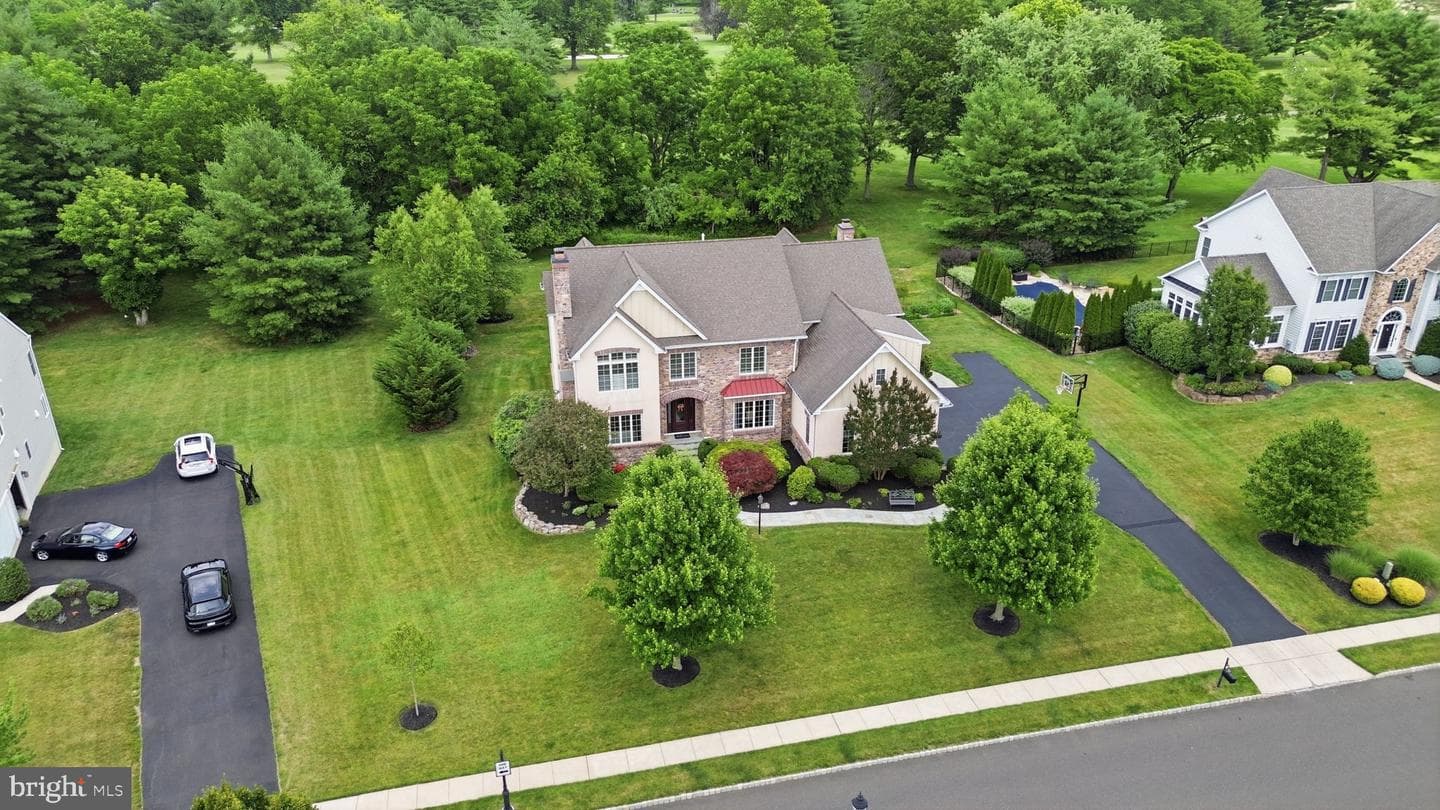 51 Wordsworth Drive photo 5
