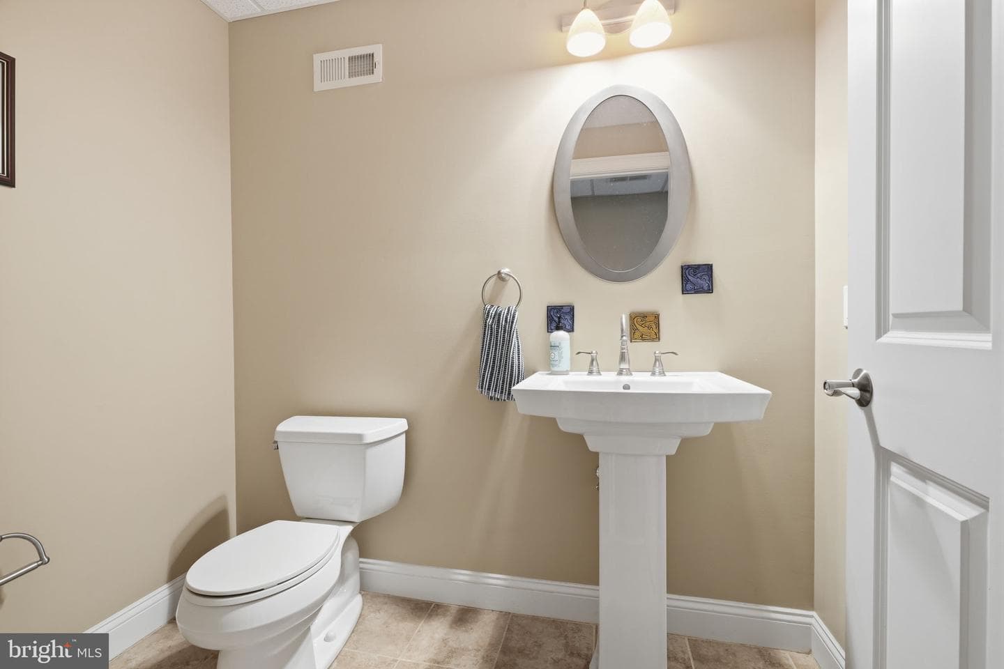 51 Wordsworth Drive photo 63