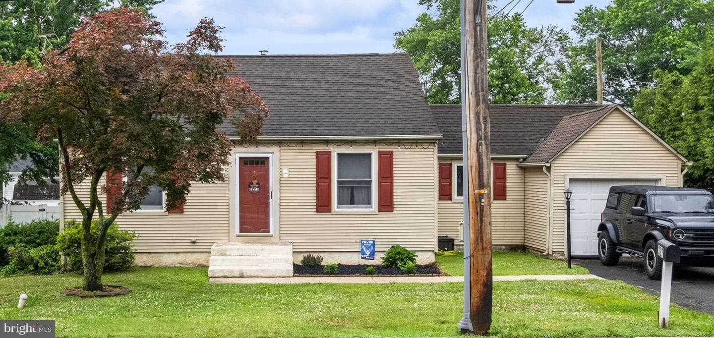 327 Elmwood Avenue, Feasterville Trevose