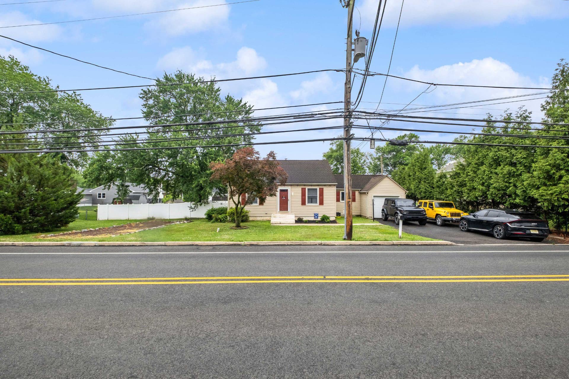 327 Elmwood Avenue photo 3