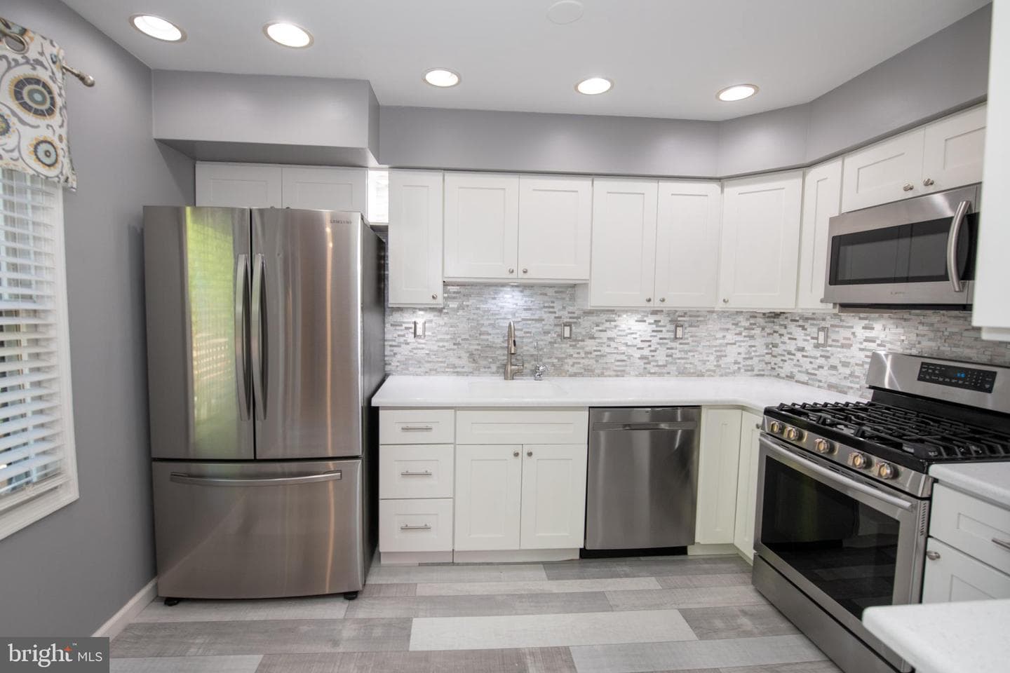 78 Bellwood photo 11