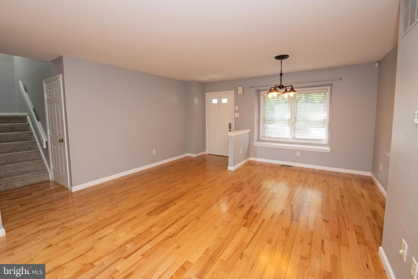 78 Bellwood photo 4