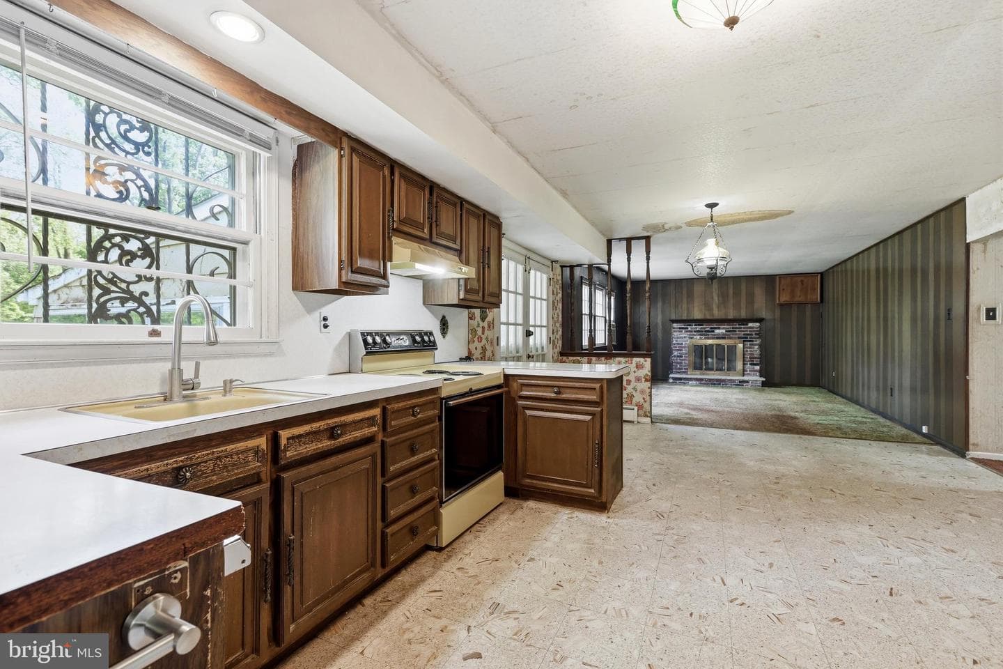 290 Cherry Blossom Drive photo 14