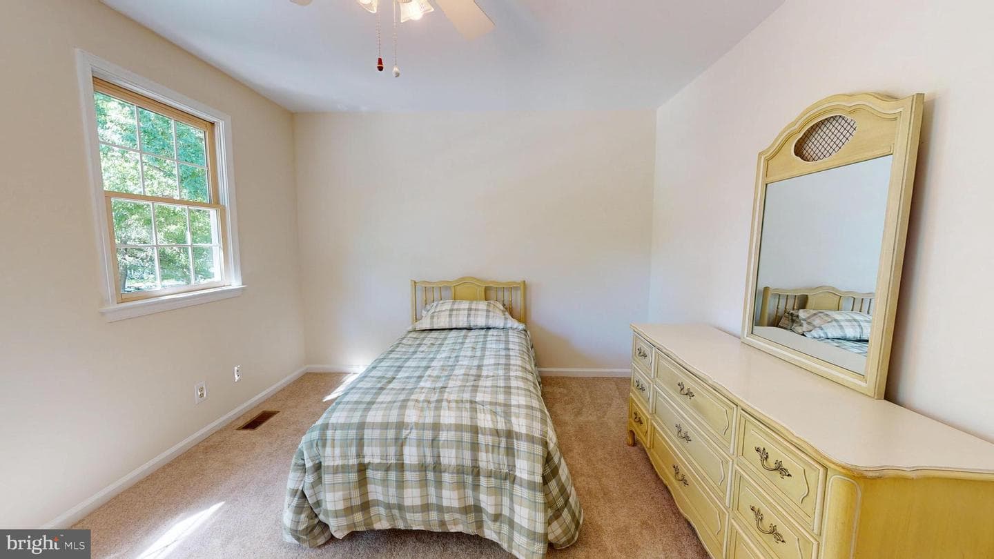 4040 Diane Way photo 40