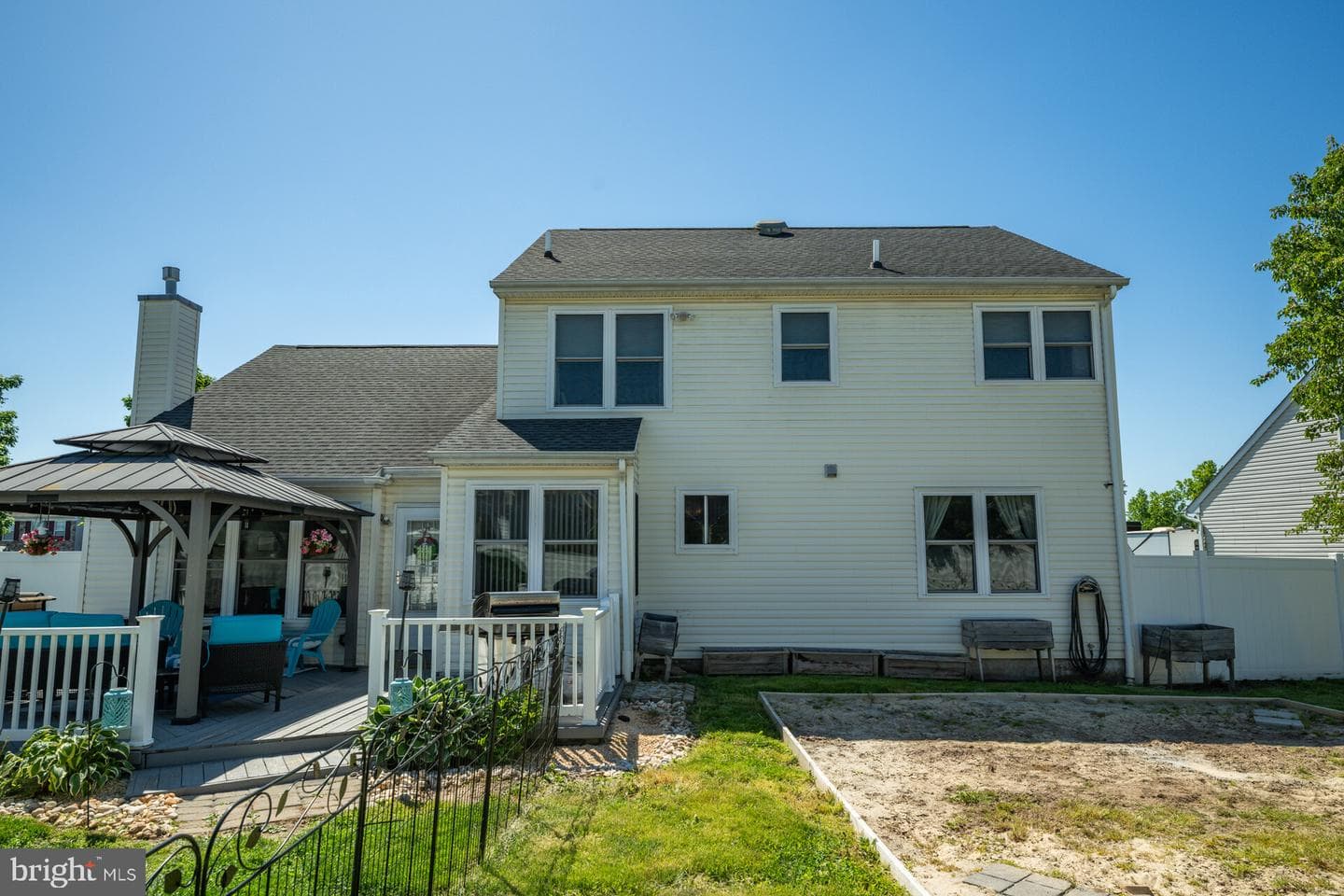 1233 Cobblestone Drive photo 4