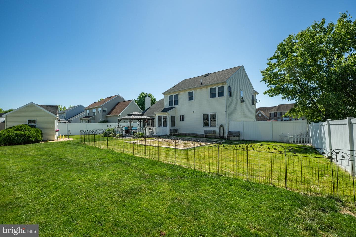 1233 Cobblestone Drive photo 7