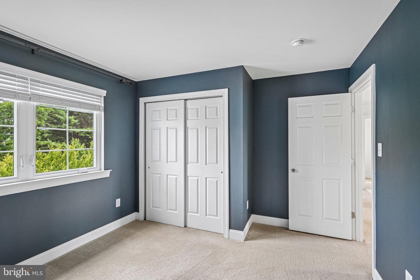 440 Elizabeth Way photo 32