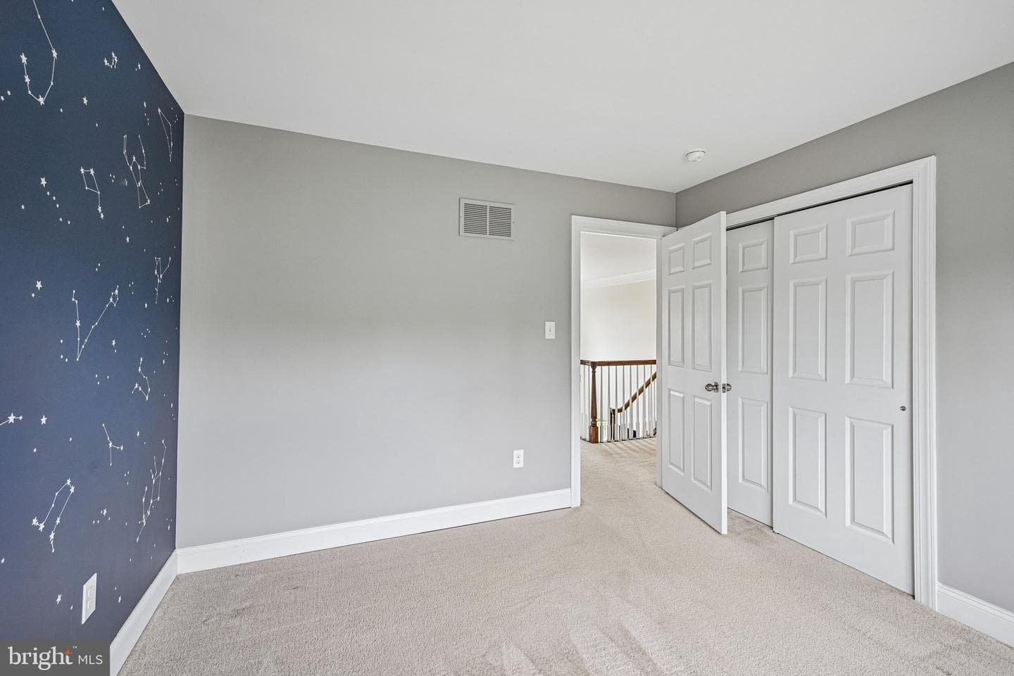 440 Elizabeth Way photo 34