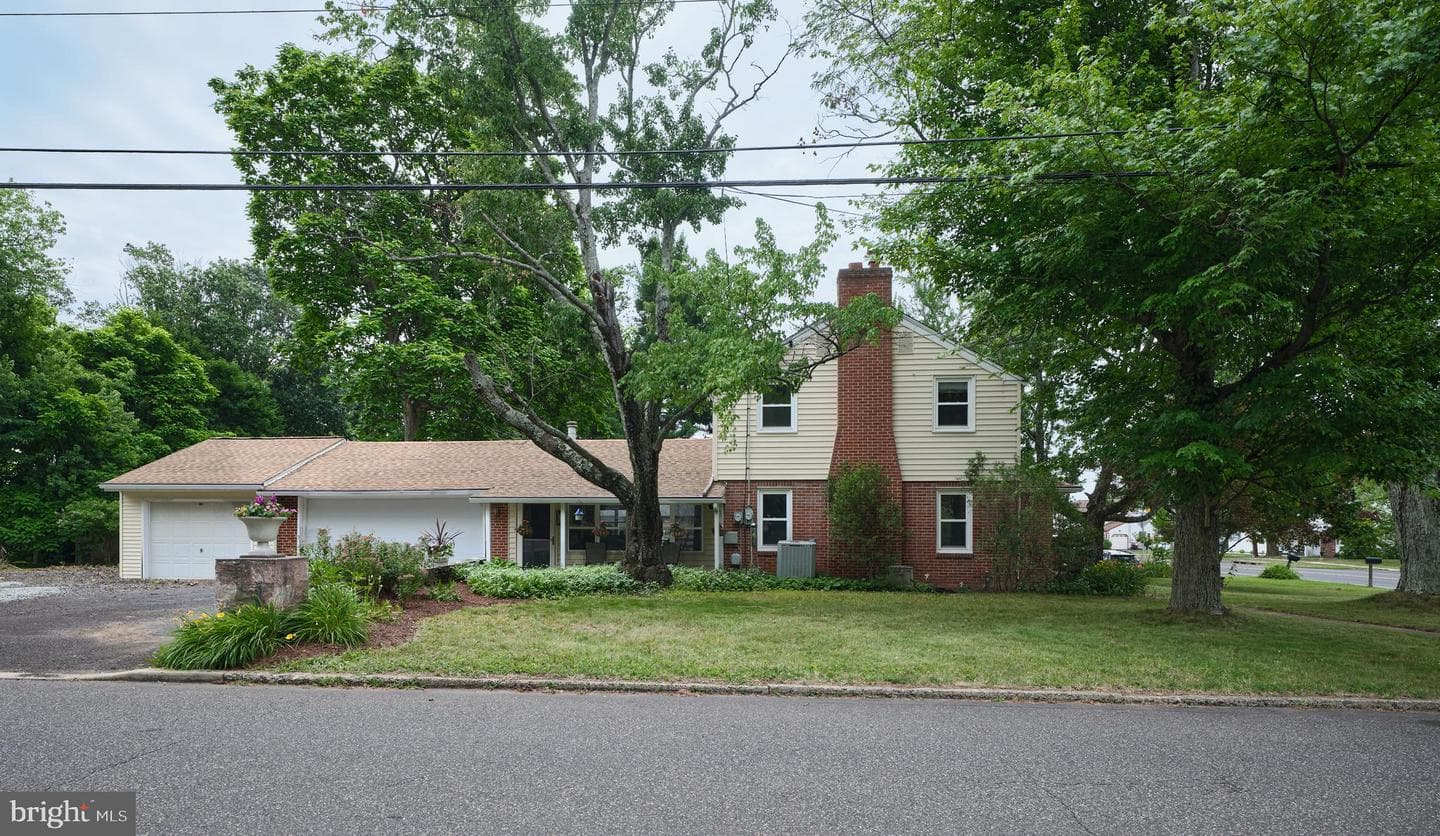 451 N Main Street photo 3