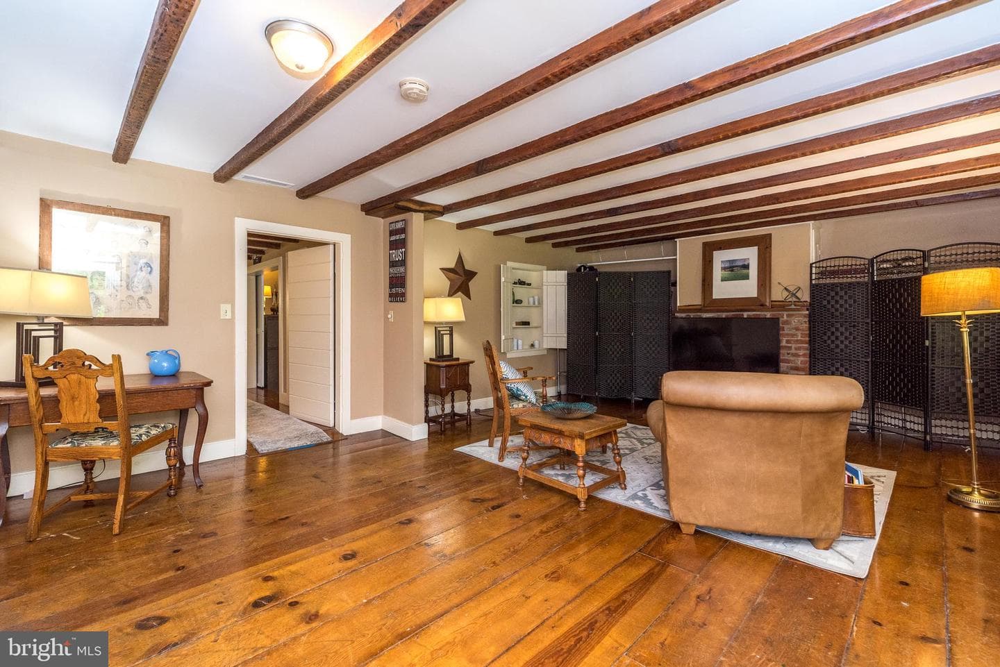 65 Mathews Avenue photo 9
