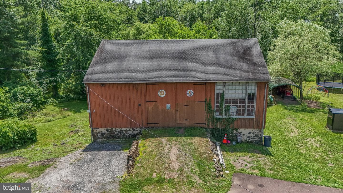 1350 Old Plains Road photo 61