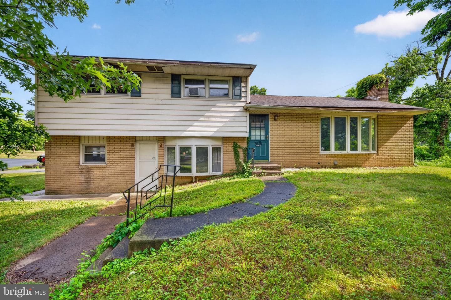 933 Big Oak Road, Yardley