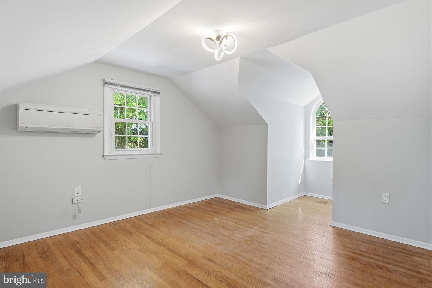 321 Almshouse Road photo 15