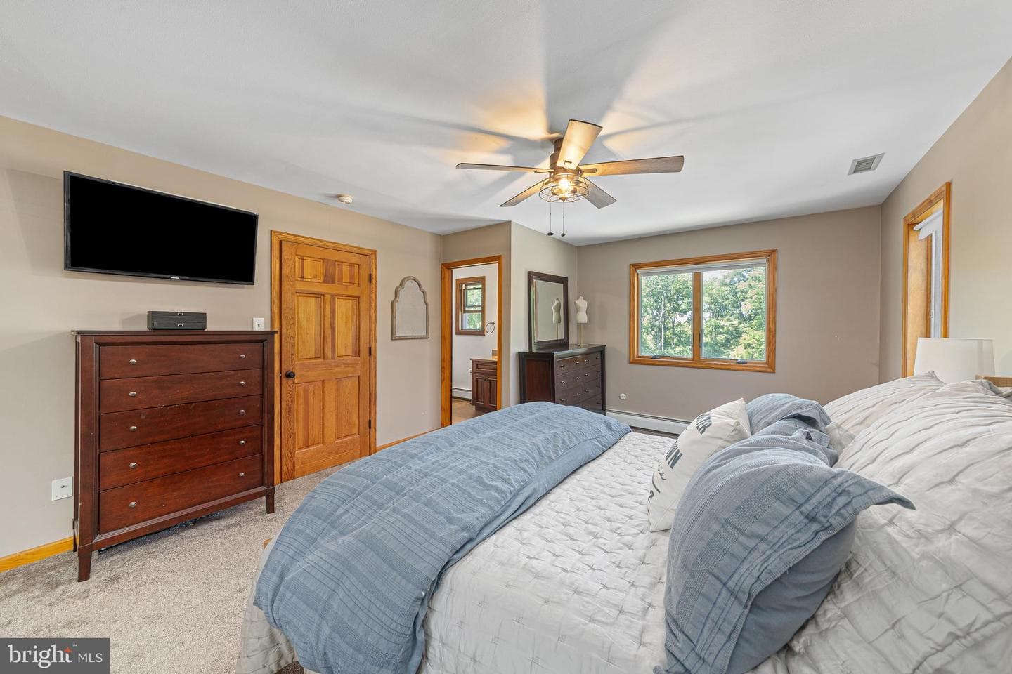 1074 N Easton Road photo 17
