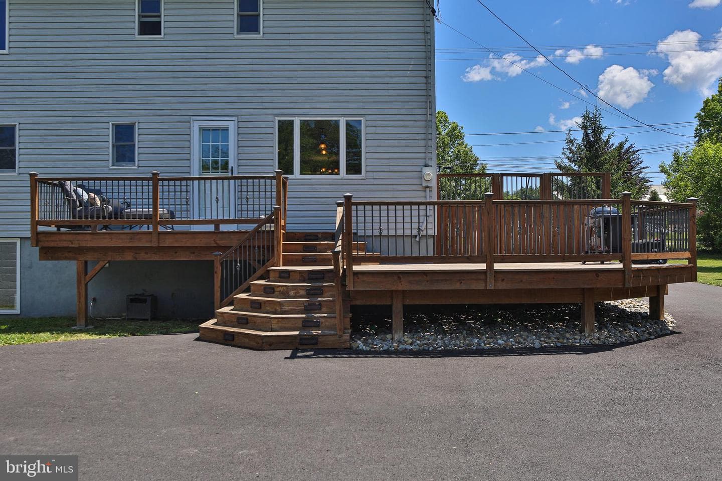1074 N Easton Road photo 30