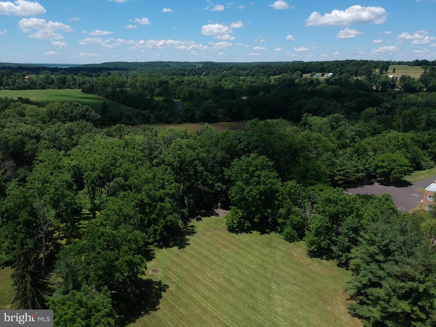 1074 N Easton Road photo 34
