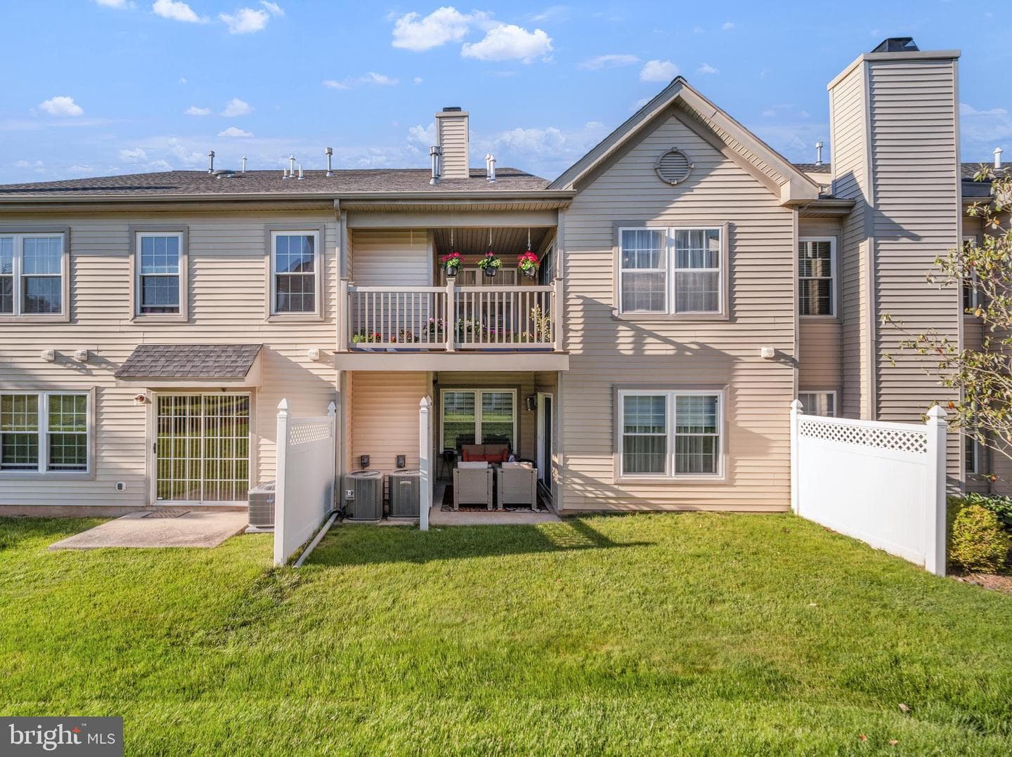 906 Julian Dr W #315 photo 23
