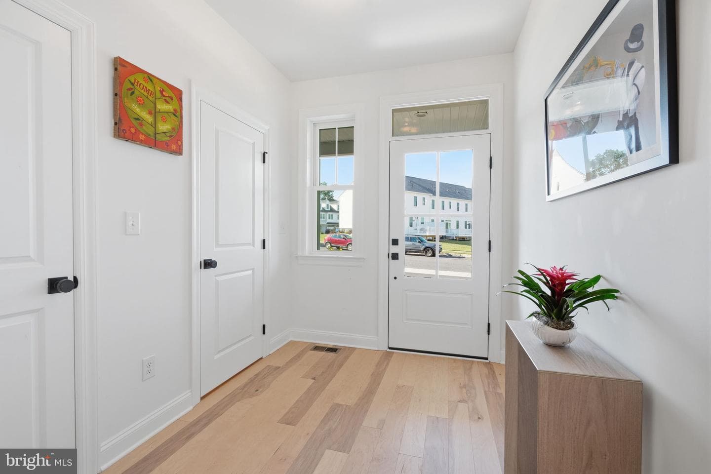 302 Foxtail Lane photo 4