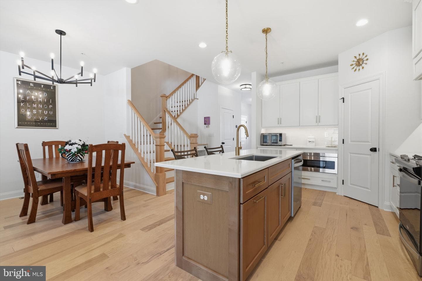 302 Foxtail Lane photo 9