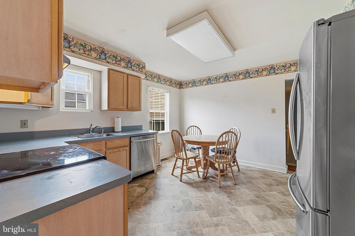 1934 Colonial Drive photo 10