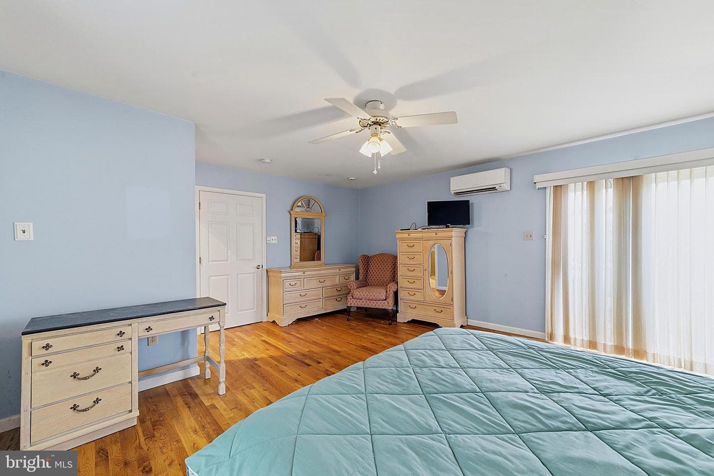 1934 Colonial Drive photo 15