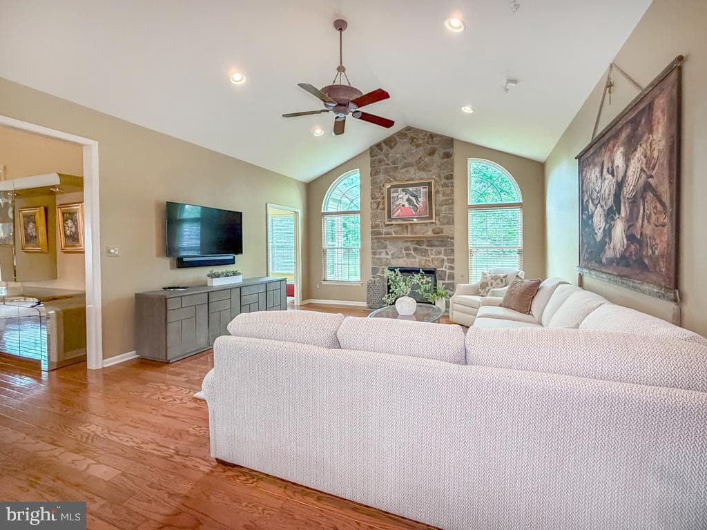 233 Shady Brook Drive photo 13
