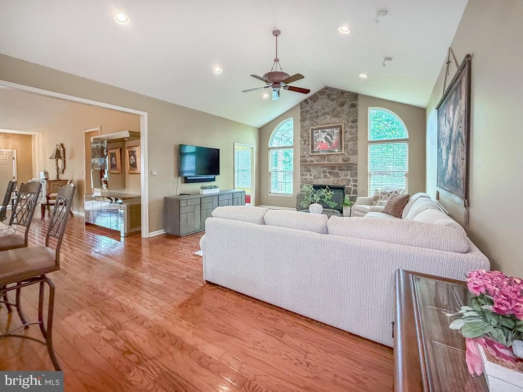 233 Shady Brook Drive photo 8