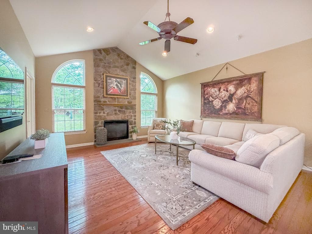 233 Shady Brook Drive photo 9